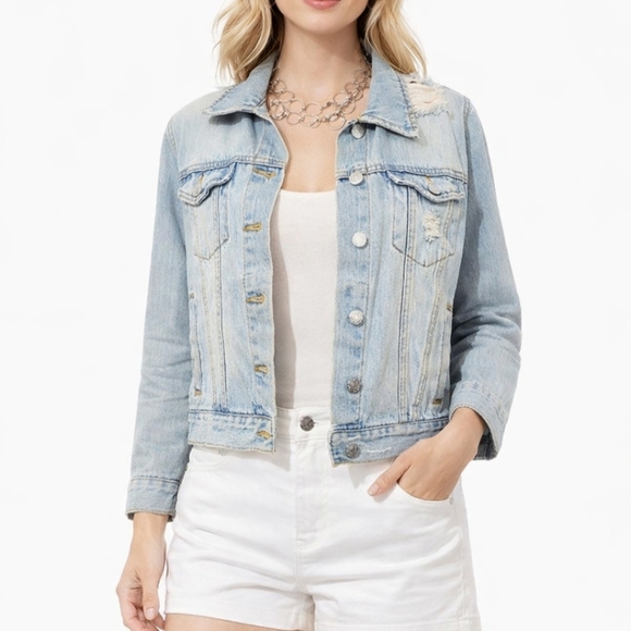 Forever 21 Jackets & Blazers - Forever 21 Light Wash Distressed Denim Jacket Women’s Size Small 100% Cotton